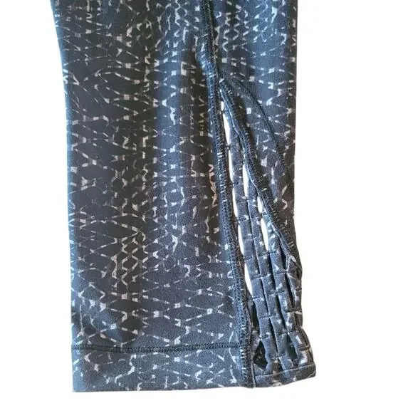 Lululemon True Self Crop II Samba Snake Battleship Black Leggings,  Yoga Pilates - Picture 12 of 16